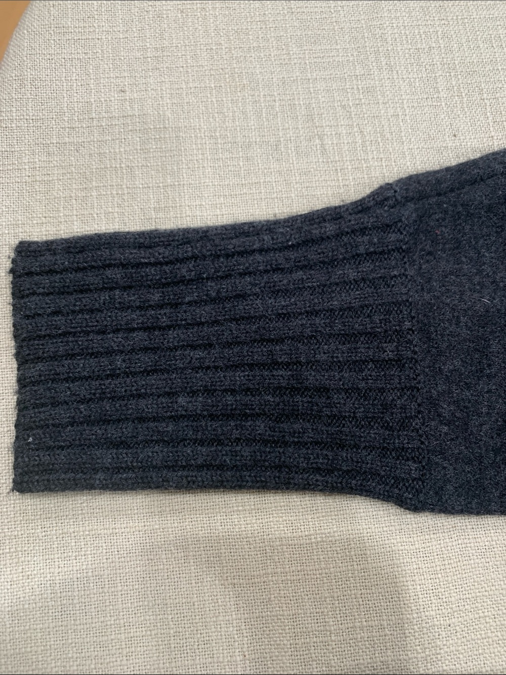 Ann Taylor Loft Sweater 109% Merino Wool Size Large Military style - Picture 5 of 5